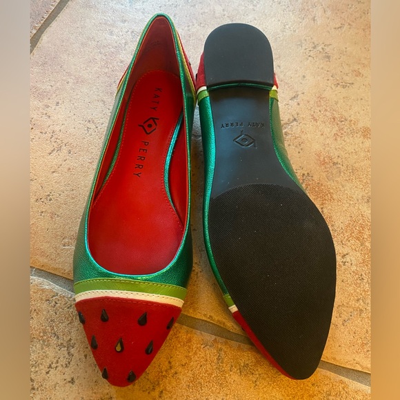 Katy Perry Watermelon Flat - Picture 4 of 4